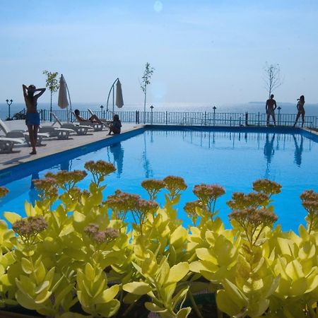 Dolce Vita Apart Complex Aparthotel Sveti Vlas Bagian luar foto