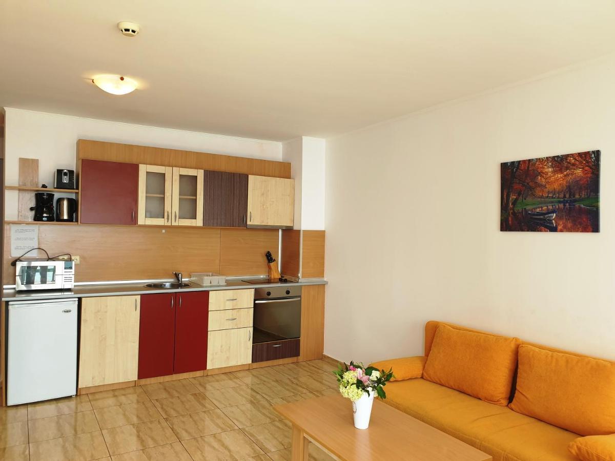 Dolce Vita Apart Complex Aparthotel Sveti Vlas Bagian luar foto