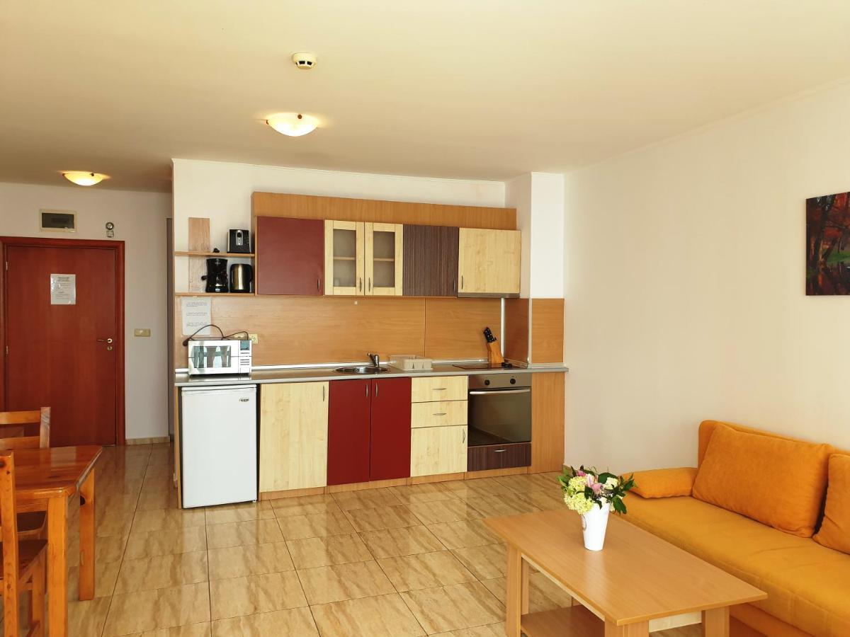 Dolce Vita Apart Complex Aparthotel Sveti Vlas Bagian luar foto