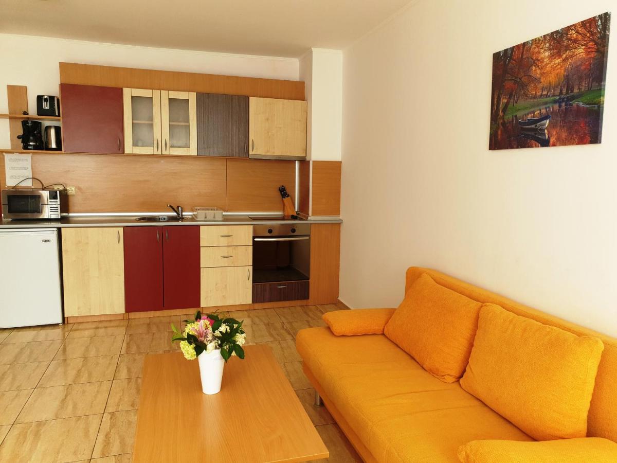 Dolce Vita Apart Complex Aparthotel Sveti Vlas Bagian luar foto