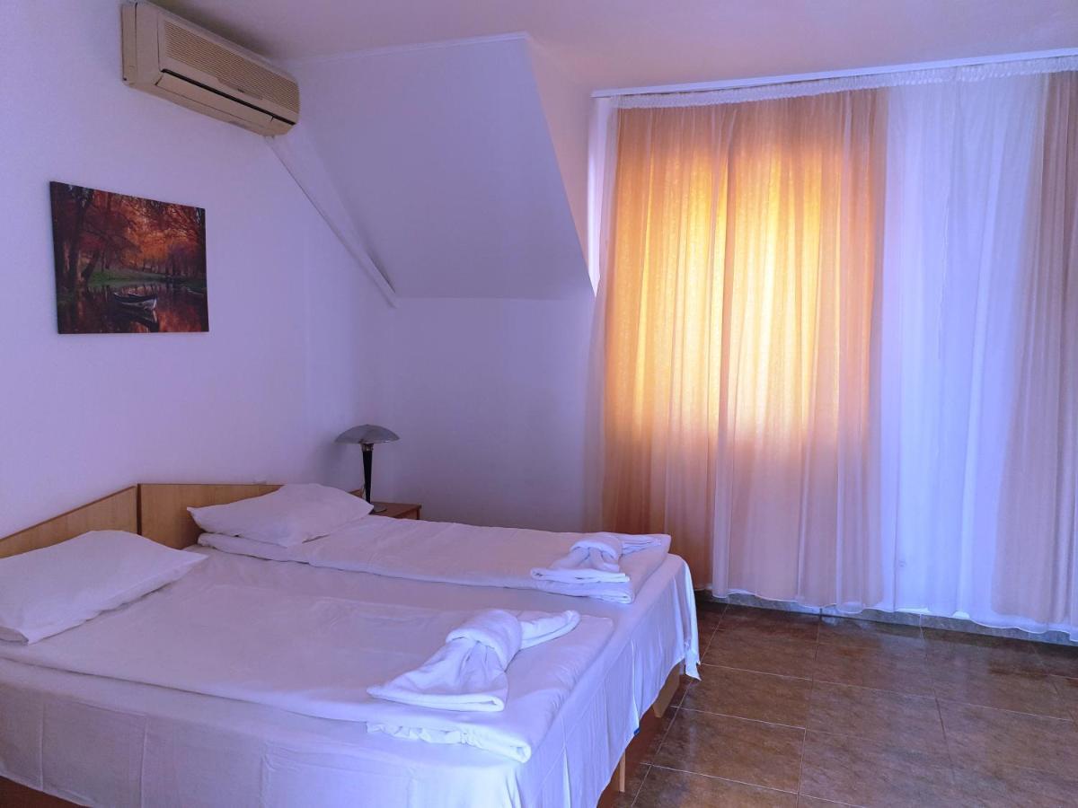Dolce Vita Apart Complex Aparthotel Sveti Vlas Bagian luar foto