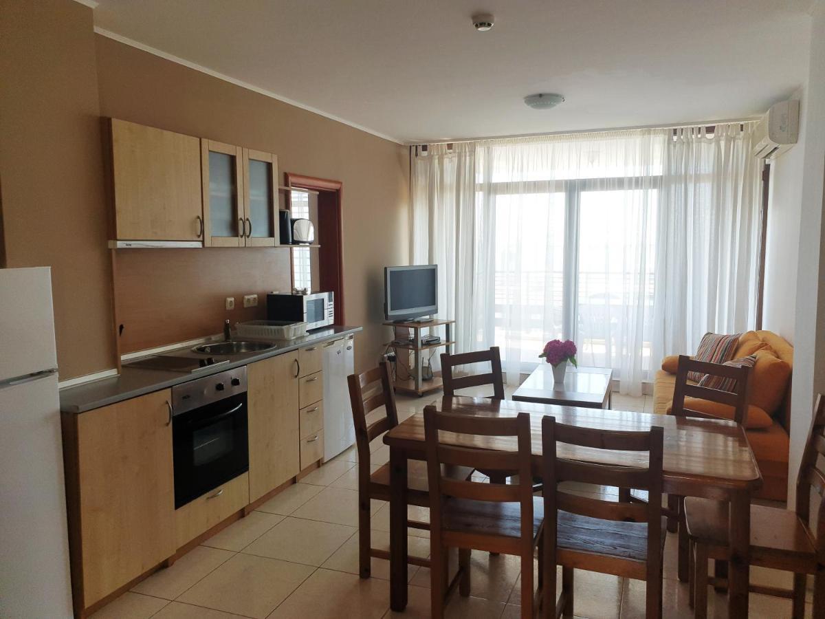 Dolce Vita Apart Complex Aparthotel Sveti Vlas Bagian luar foto