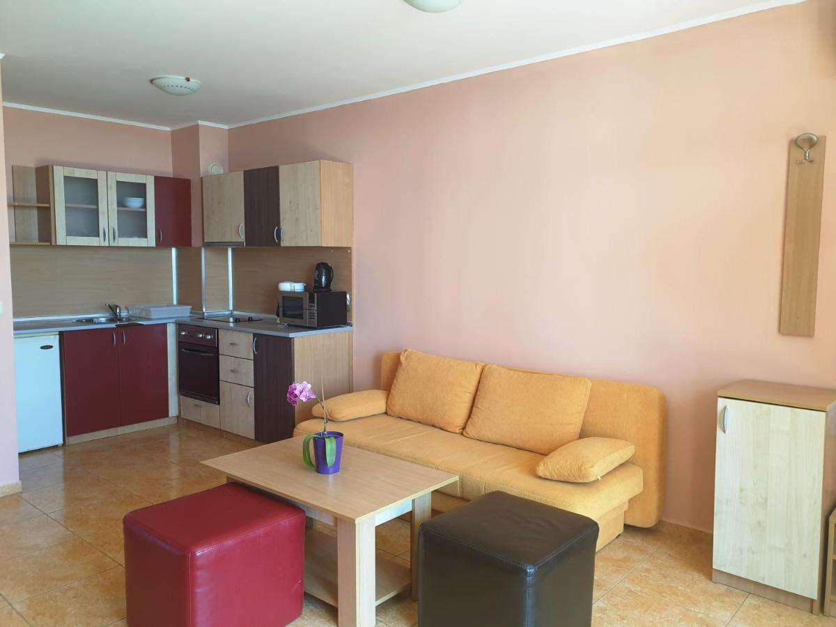 Dolce Vita Apart Complex Aparthotel Sveti Vlas Bagian luar foto