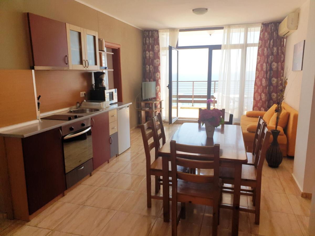 Dolce Vita Apart Complex Aparthotel Sveti Vlas Bagian luar foto