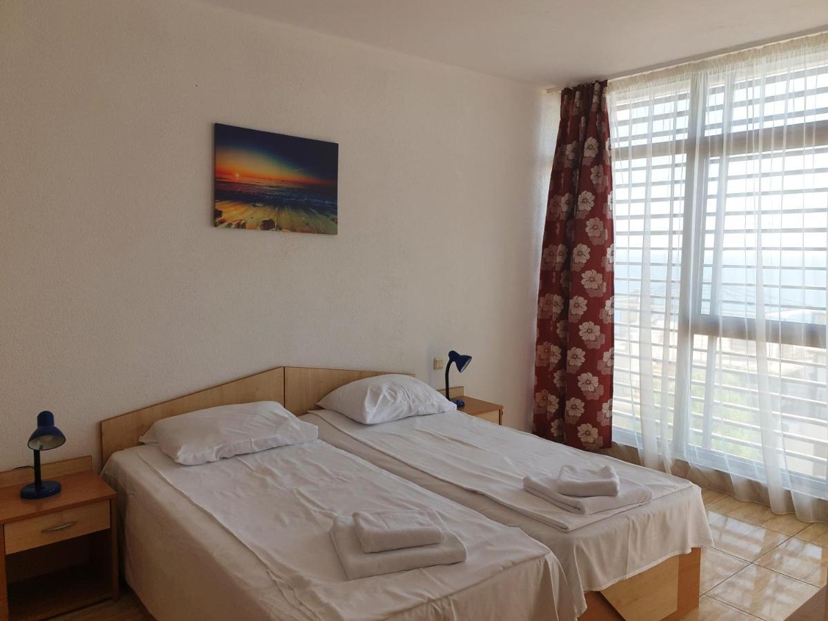Dolce Vita Apart Complex Aparthotel Sveti Vlas Bagian luar foto