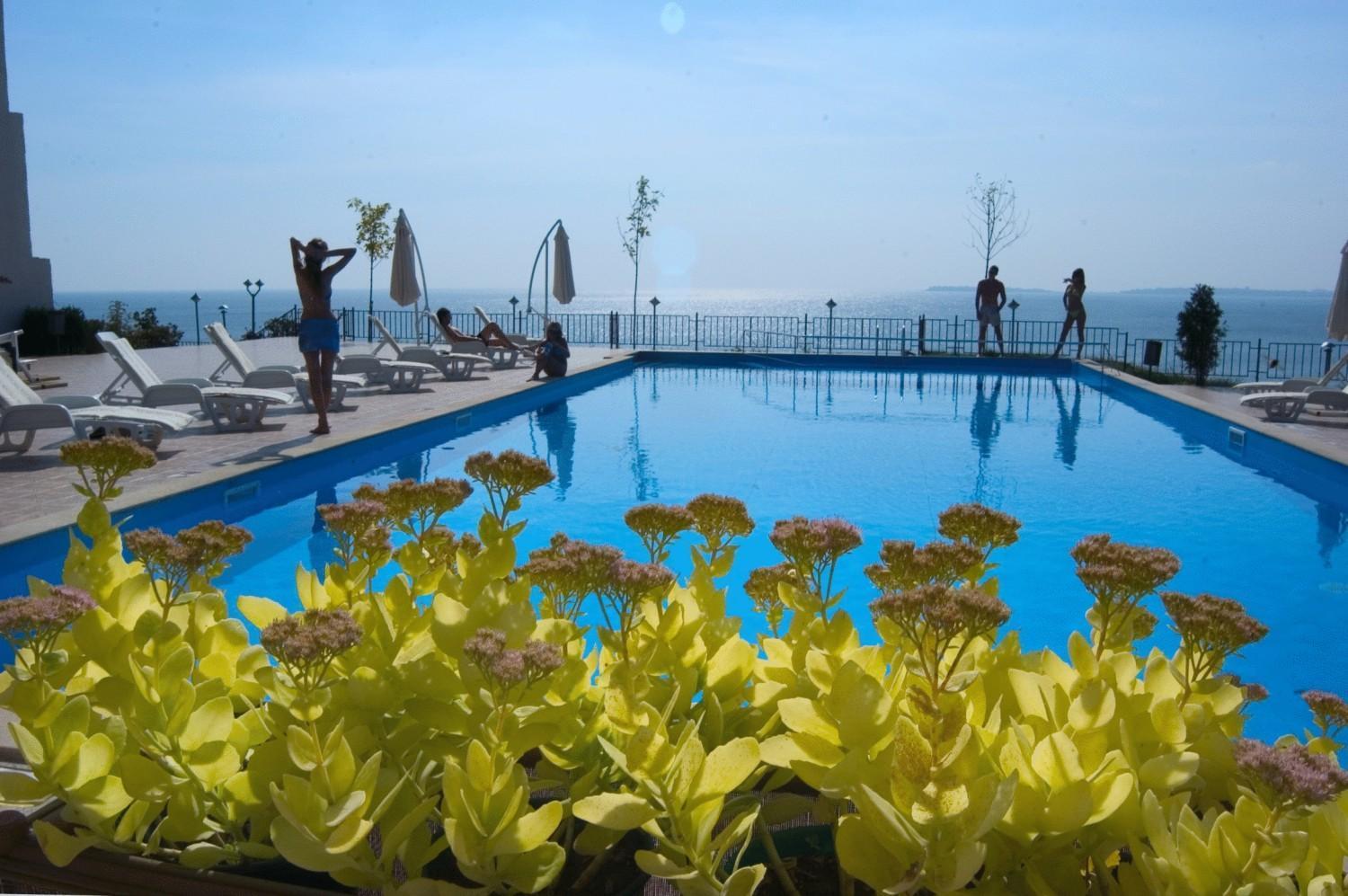 Dolce Vita Apart Complex Aparthotel Sveti Vlas Bagian luar foto