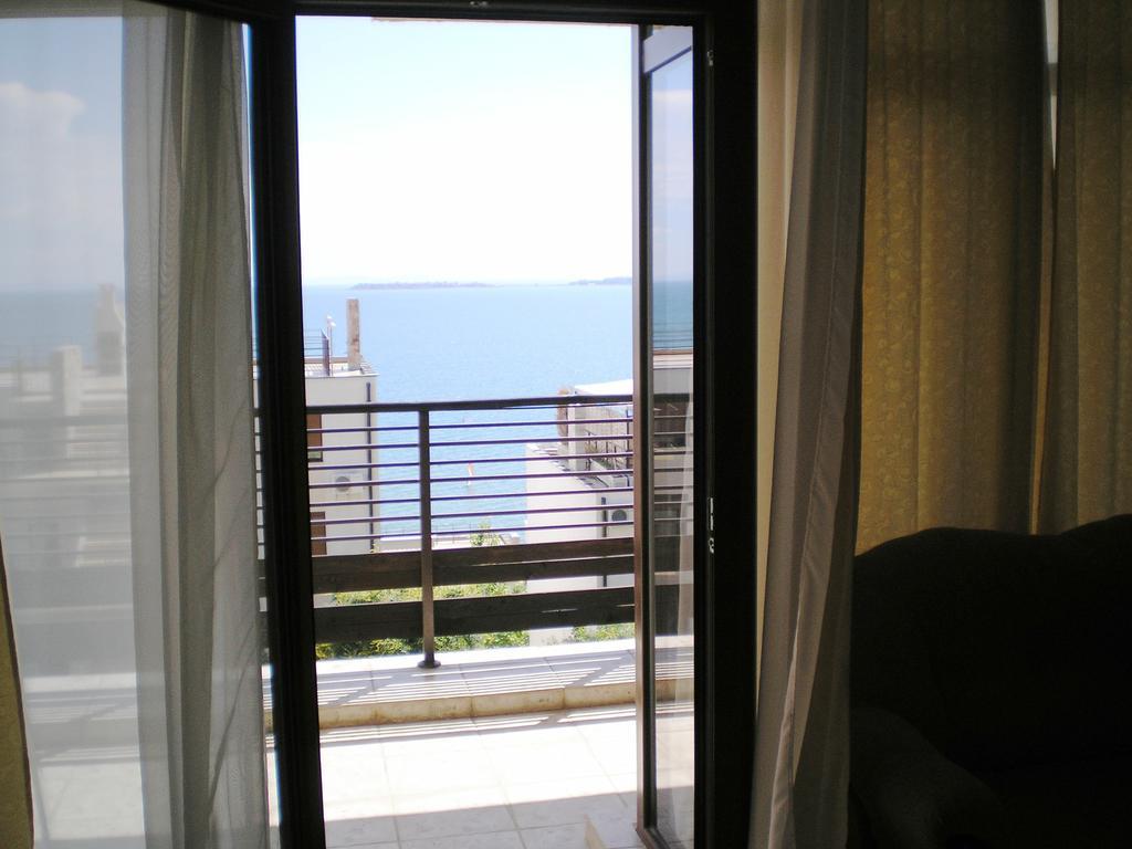 Dolce Vita Apart Complex Aparthotel Sveti Vlas Bagian luar foto