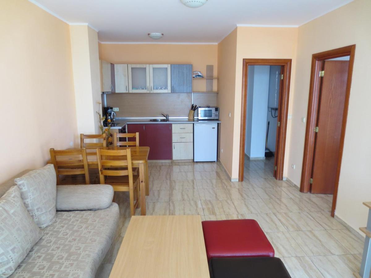 Dolce Vita Apart Complex Aparthotel Sveti Vlas Bagian luar foto