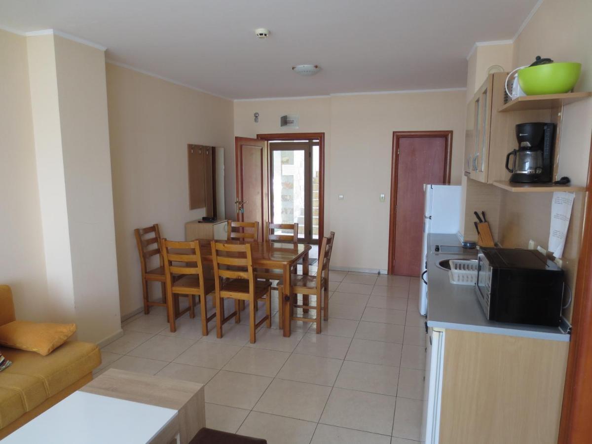 Dolce Vita Apart Complex Aparthotel Sveti Vlas Bagian luar foto